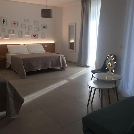 Le Rondini House Hotel Monopoli Bagian luar foto