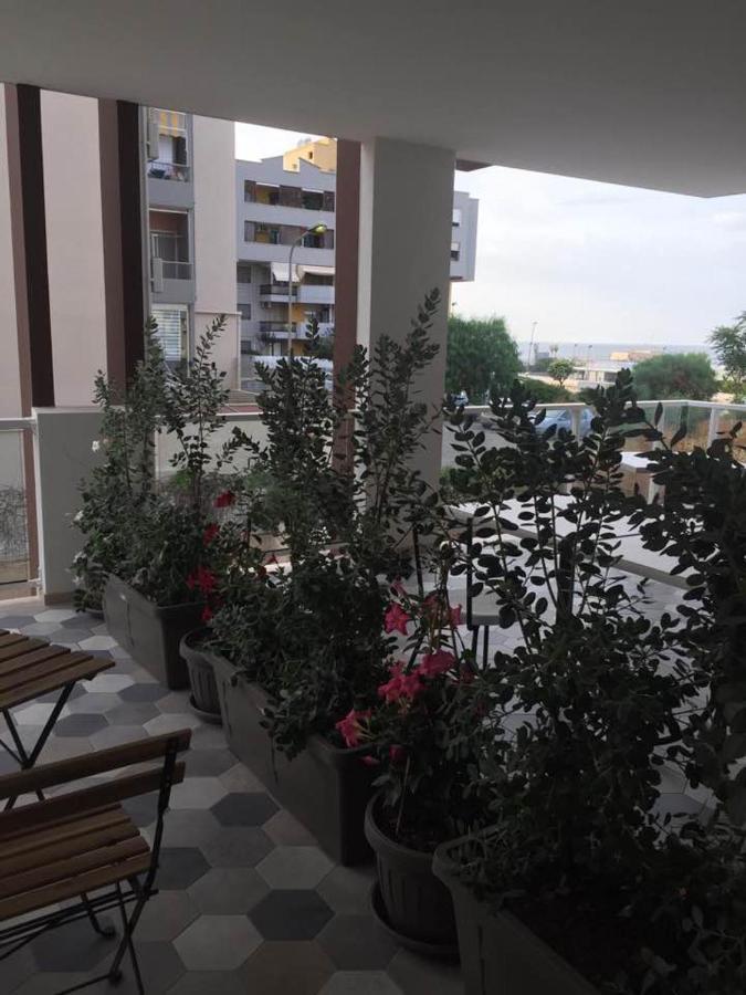 Le Rondini House Hotel Monopoli Bagian luar foto