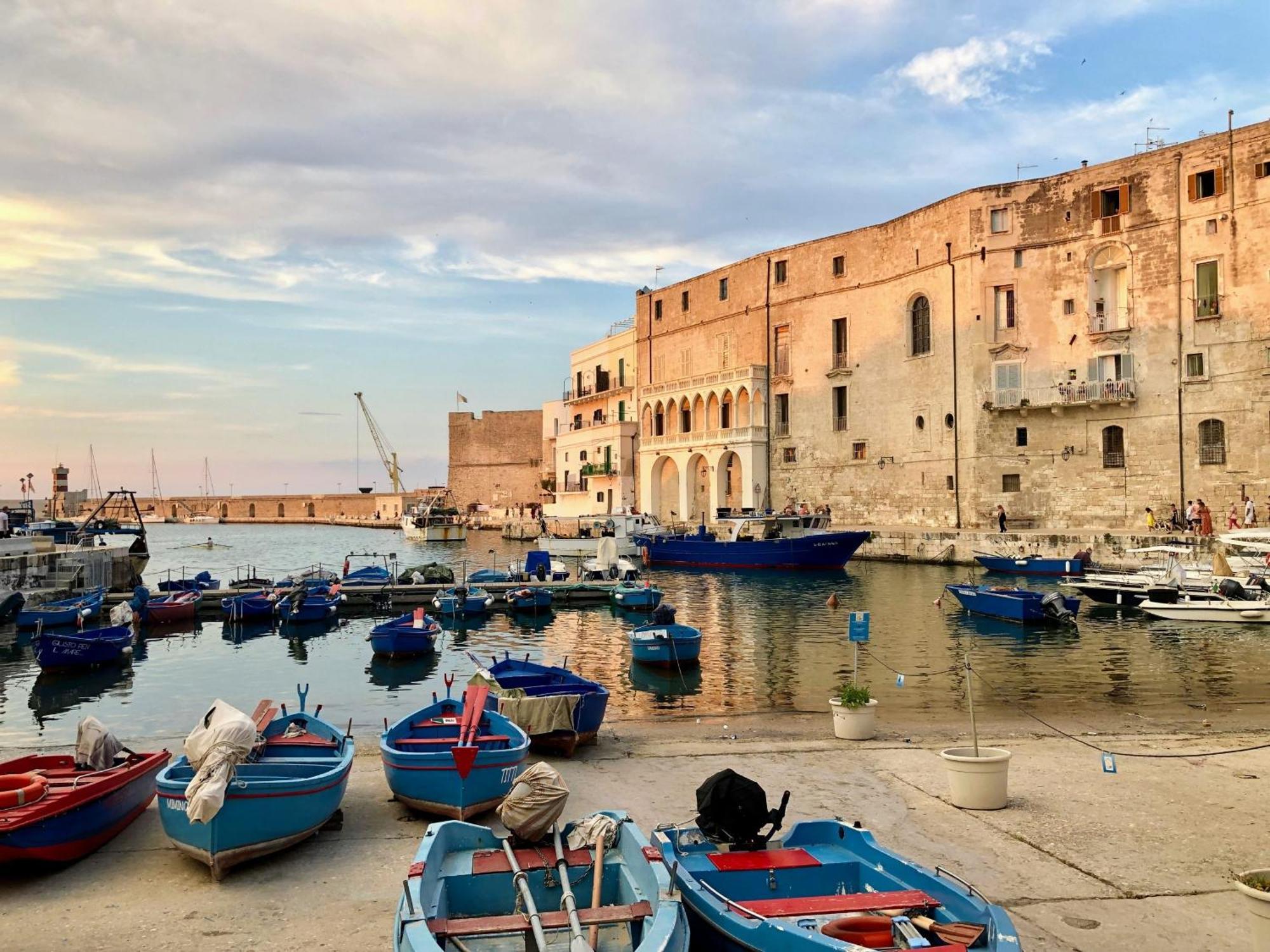 Le Rondini House Hotel Monopoli Bagian luar foto